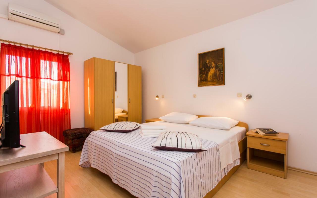 Apartments Luka Baška Buitenkant foto