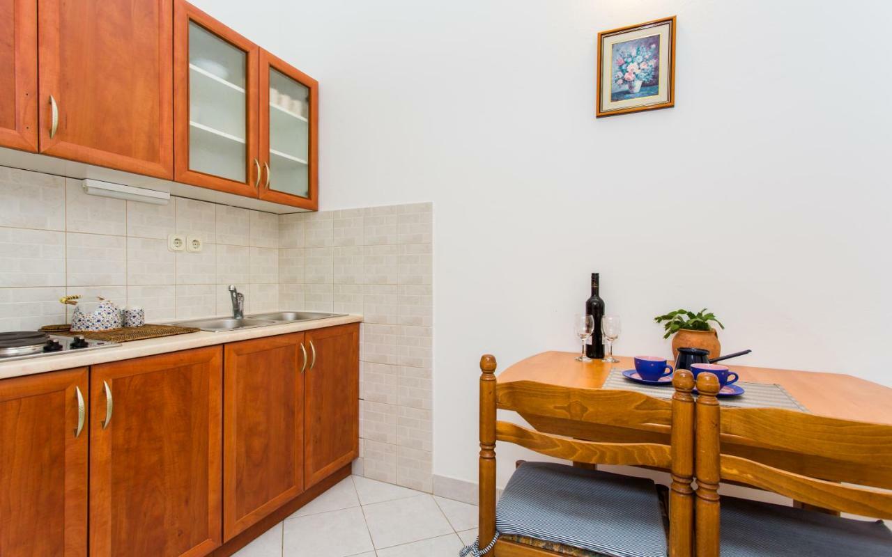 Apartments Luka Baška Buitenkant foto