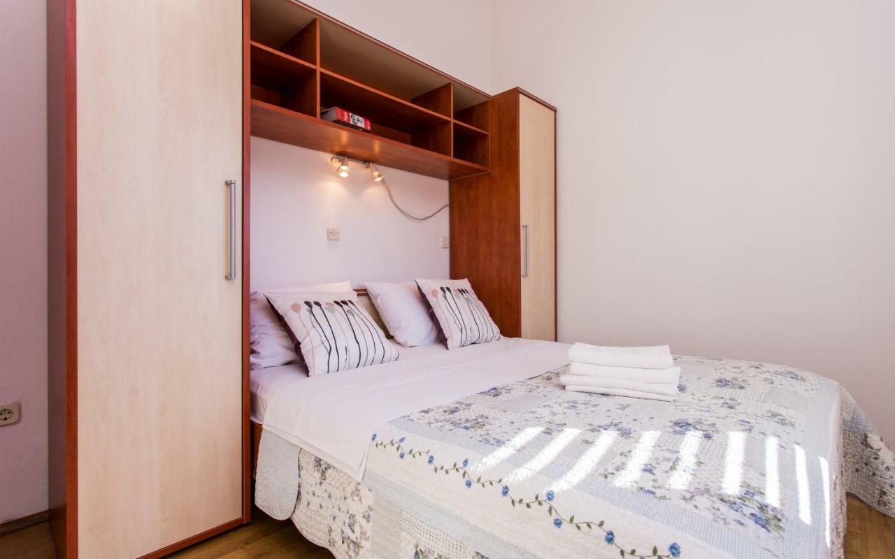 Apartments Luka Baška Buitenkant foto